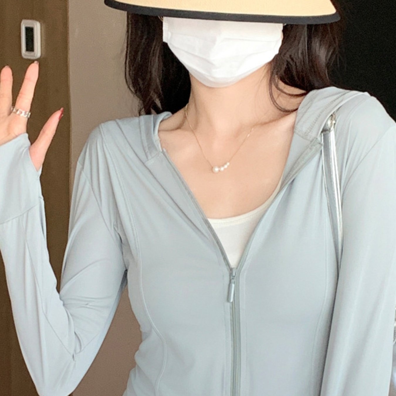 Women'S Lightweight Sun-Protective Ice-Like Breathable Clothing - -Proof Thin Sunscreen Jacket with Zipper Front, Round Neck & Side Pockets for Outdoor, Summer Casual Wear, Clothing, Minimalist Design, Skinfriendly Material