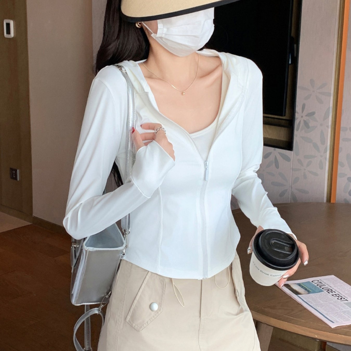 Women'S Lightweight Sun-Protective Ice-Like Breathable Clothing - -Proof Thin Sunscreen Jacket with Zipper Front, Round Neck & Side Pockets for Outdoor, Summer Casual Wear, Clothing, Minimalist Design, Skinfriendly Material