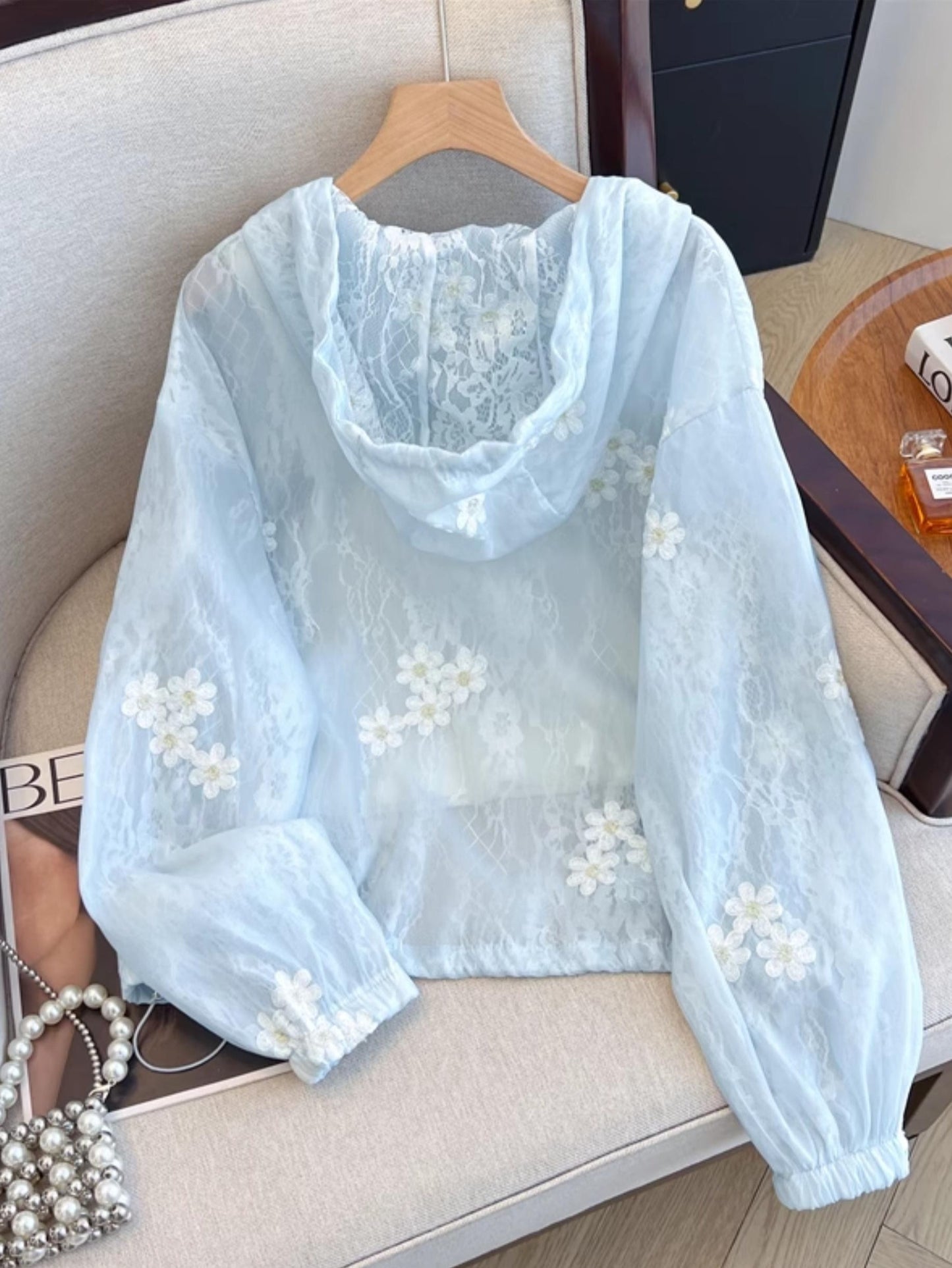 2025 Summer Women'S Lightweight Hooded Sun Jacket with Lace Trim, Semi-Breathable Long Sleeve Zip-Up Front Casual Outdoor Jacket + Top Two-Piece Set, Cute Women'S Style Soft Texture Fashion Design